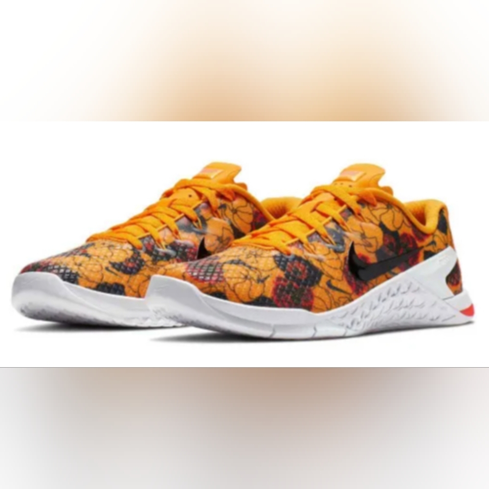 Nike Metcon 4 XD Premium 'Floral Print' Sneakers Wmn's Size 9 MSRP $140